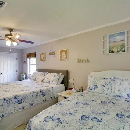 Charming Family Cottage Near Pass Christian Beach!